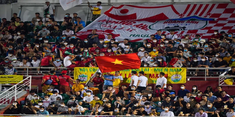 Tình yêu của người dân ' Phố Núi" dành cho CLB HAGL