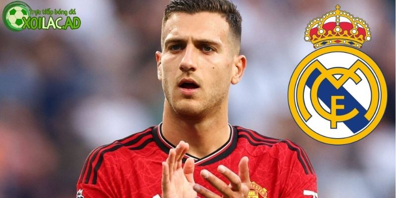 Real săn Diogo Dalot